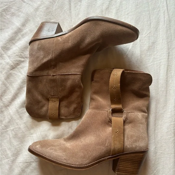 Lucky Brand Cowboy “Kamaree” Boot - Picture 2 of 3